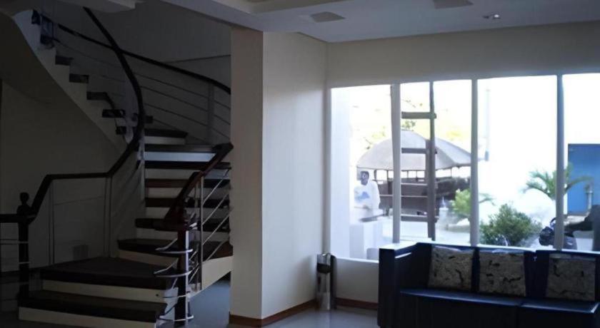 Regal Plaza Hotel Nabua Exterior photo